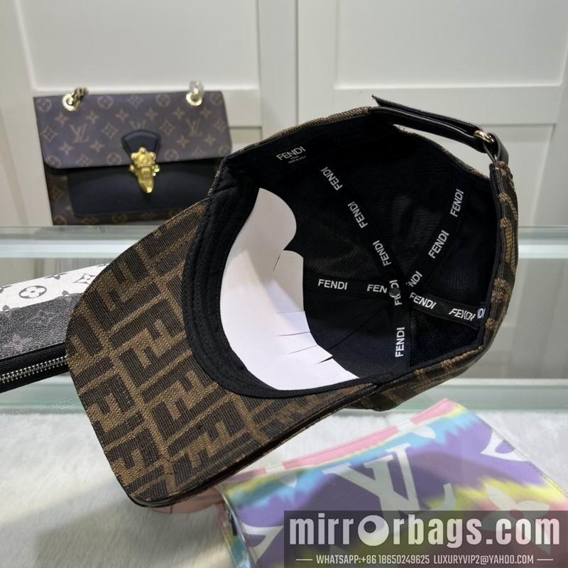 Fendi Hat dx32
