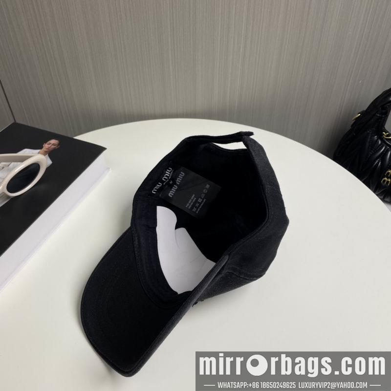 Miumiu Hat 072802