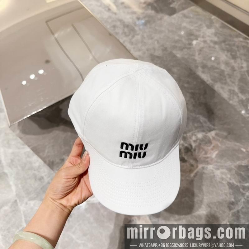 Miumiu Hat 050704