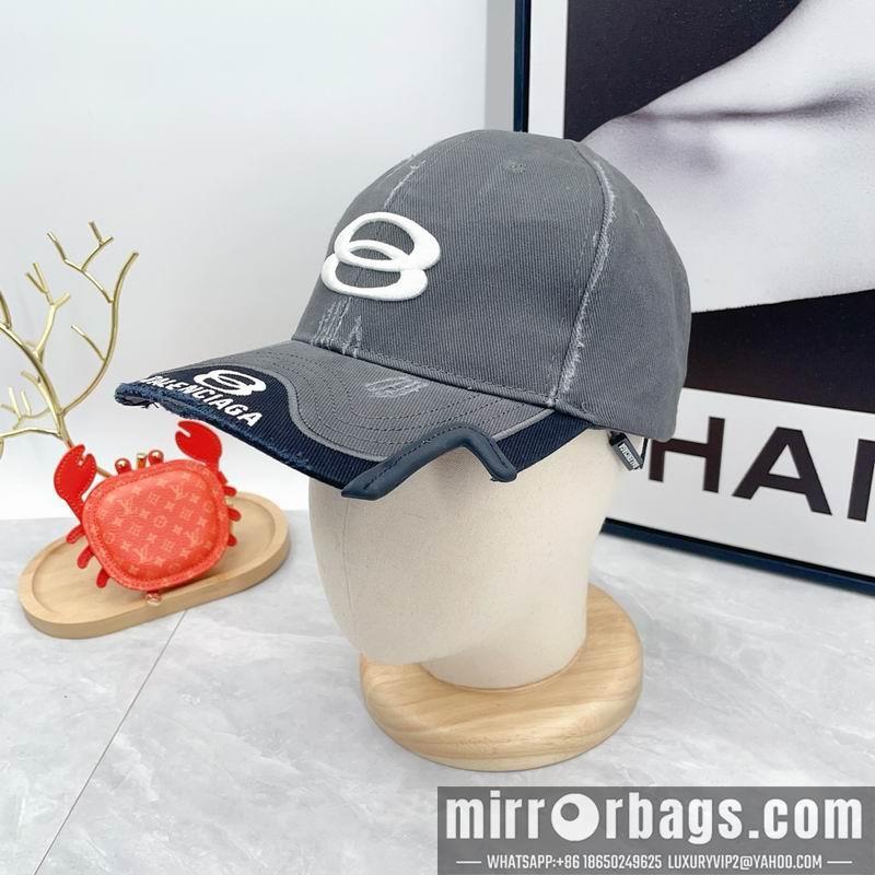Balenciaga Hat dx125