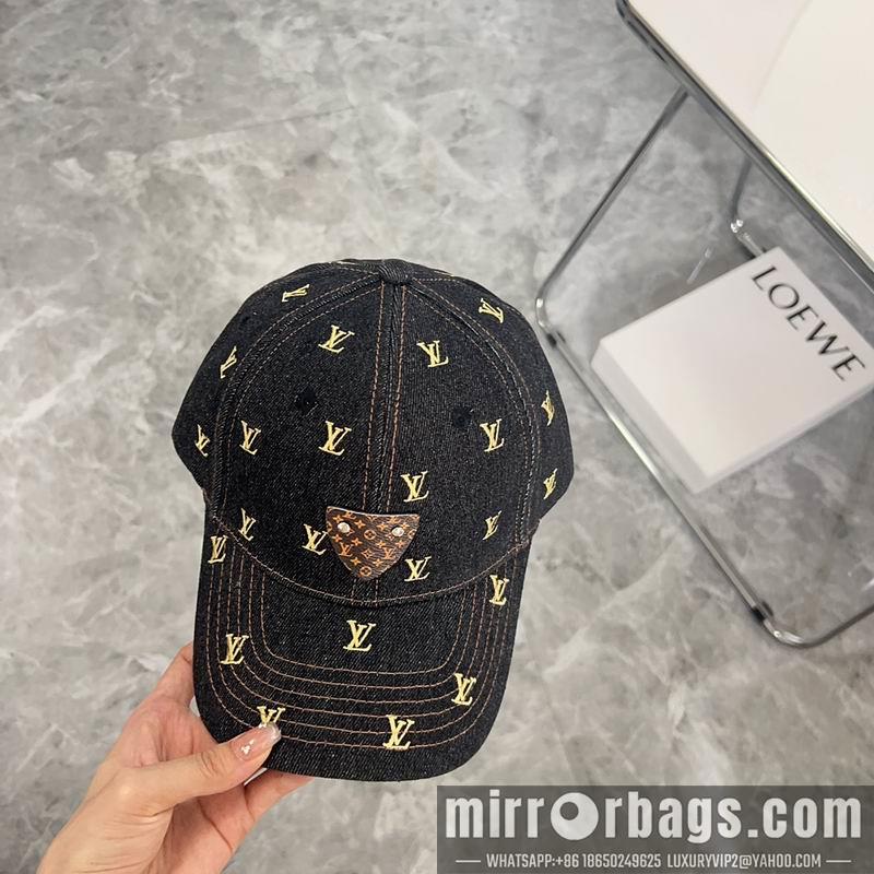 LV Hat 082605