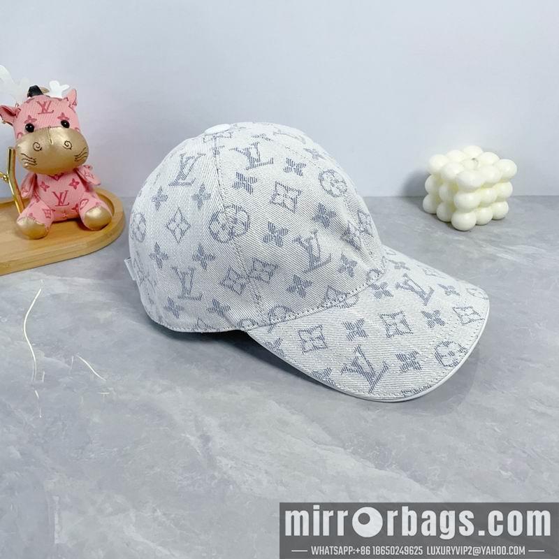 LV Hat dx96