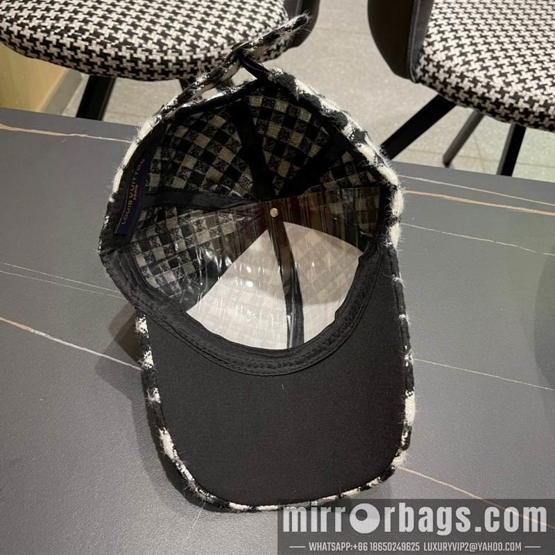 LV Hat 122804