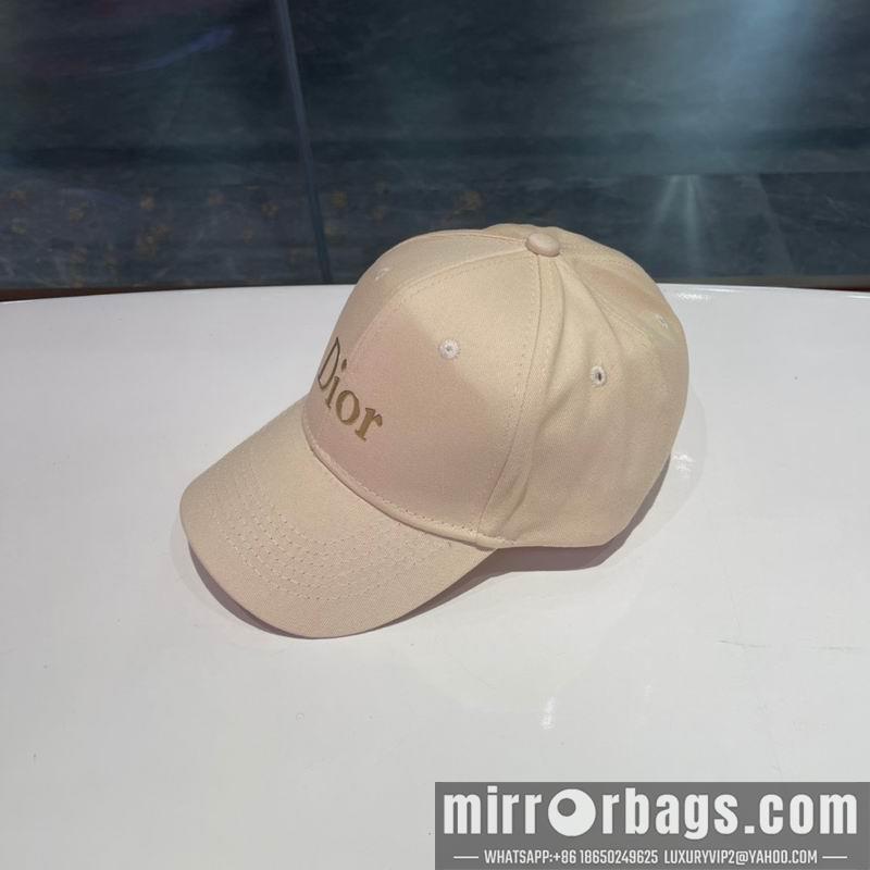 Dior Hat 082602