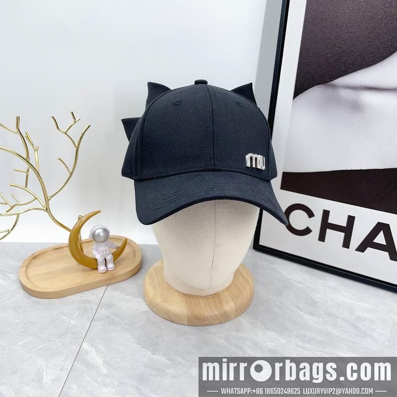 Miumiu Hat dx08
