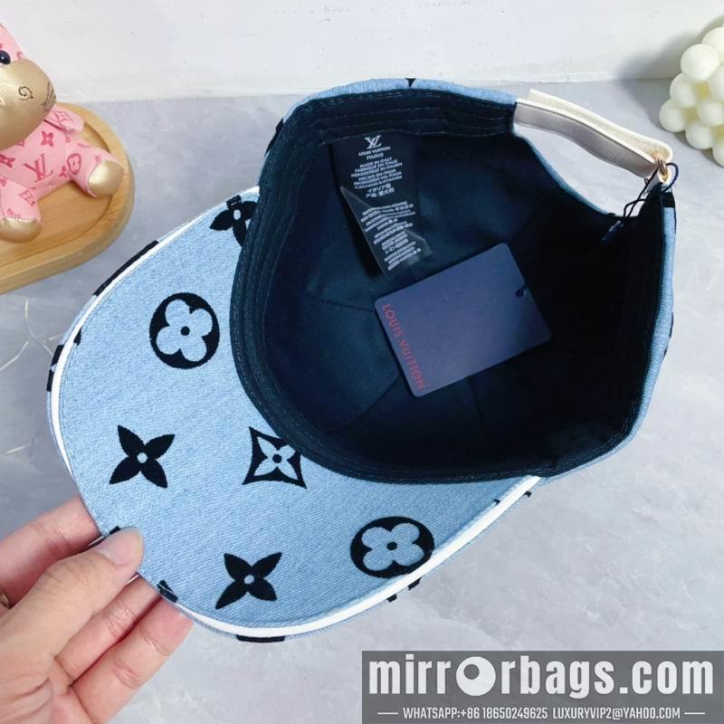 LV Hat dx32
