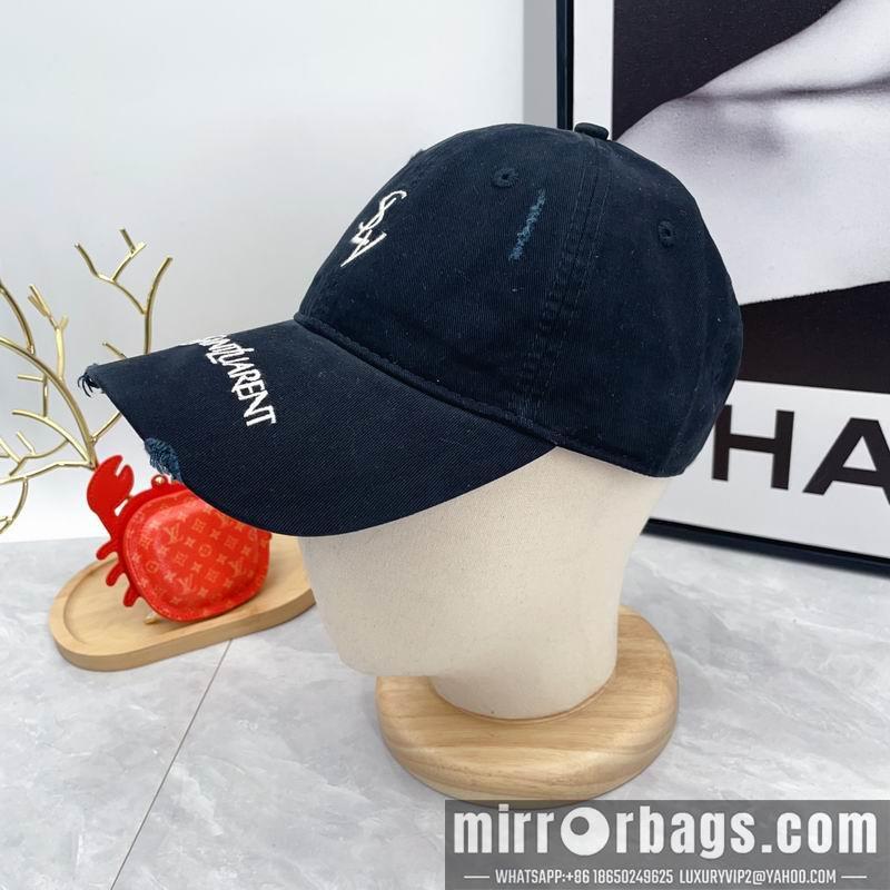YSL Hat dx32