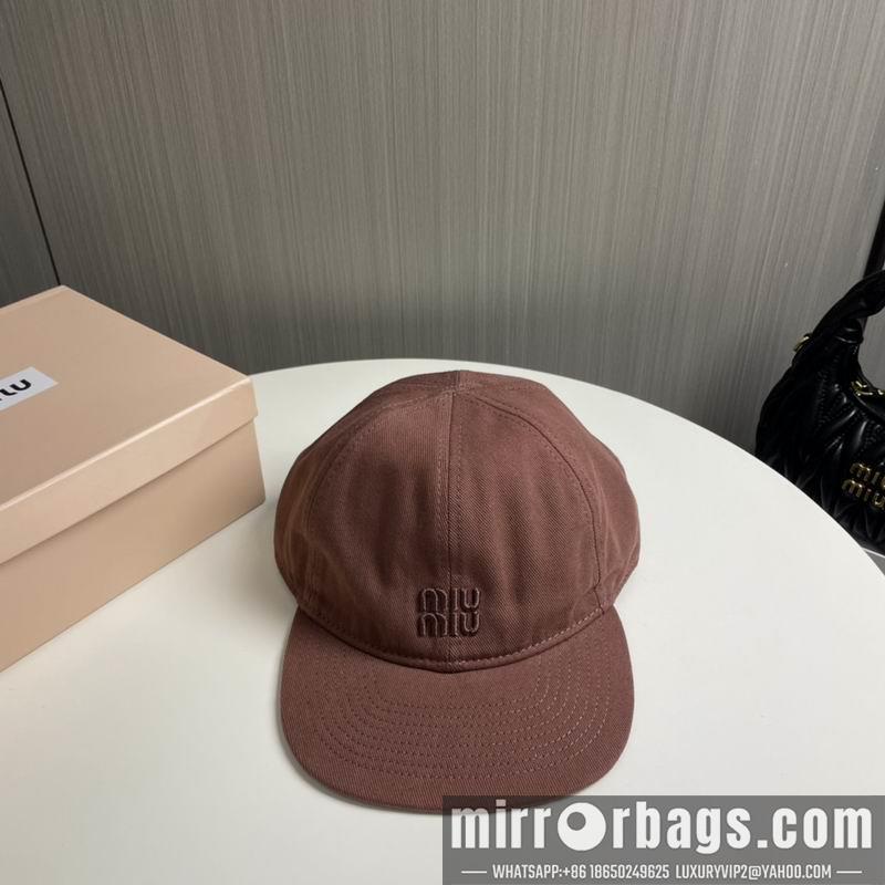 Miumiu Hat dx65