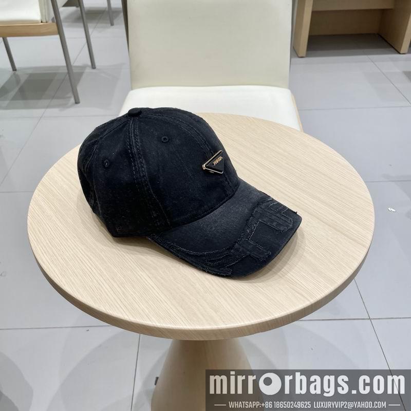 Prada Hat 021002