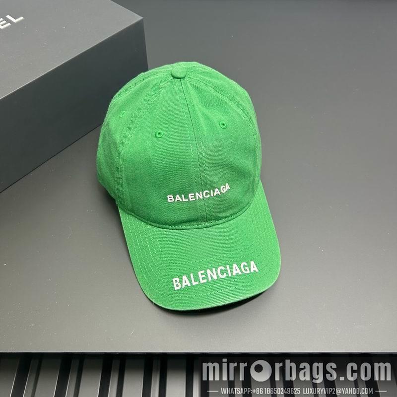 Balenciaga Hat dx16