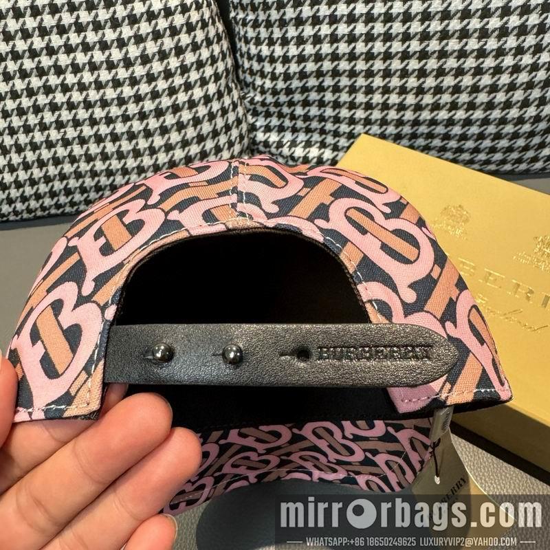 Burberry Hat dx30