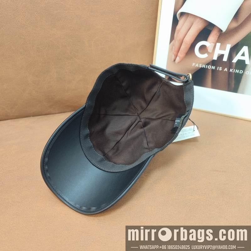 Fendi Hat dx44