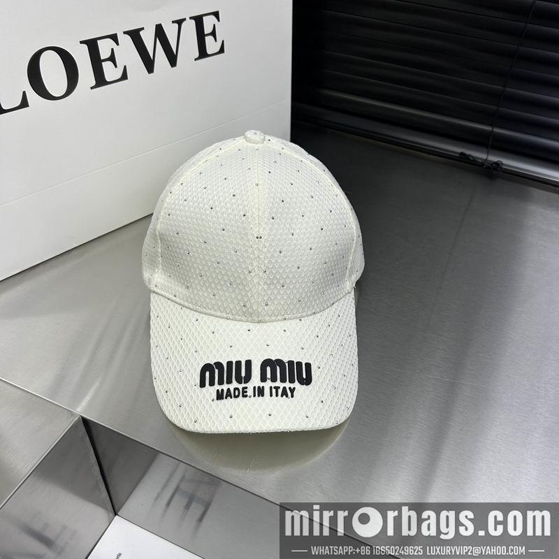 Miumiu Hat dx01