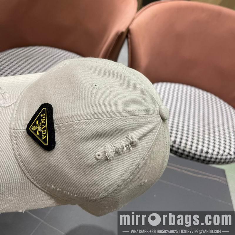 Prada Hat 090601