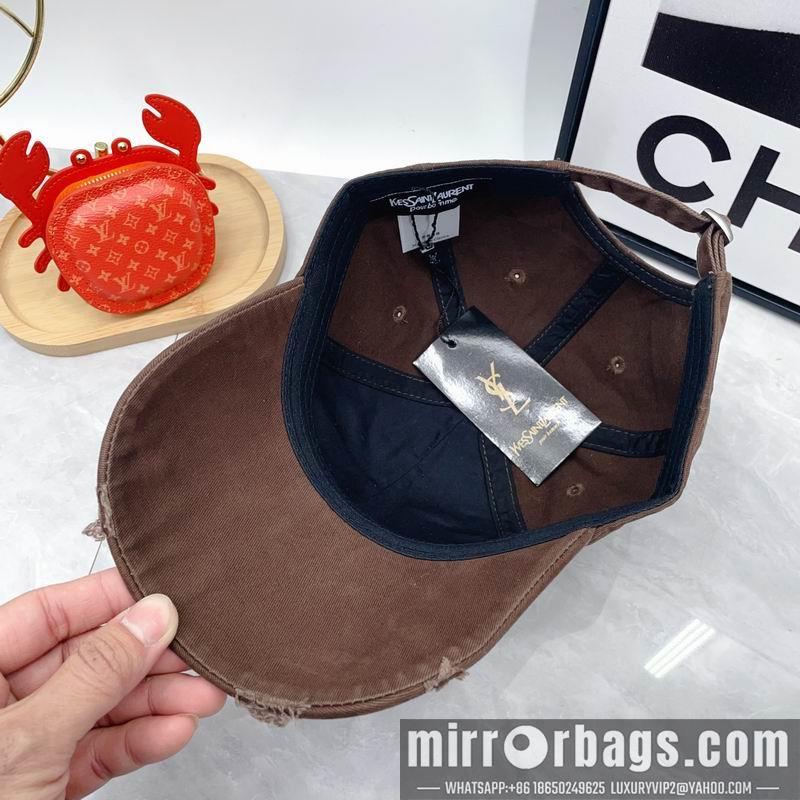 YSL Hat dx32