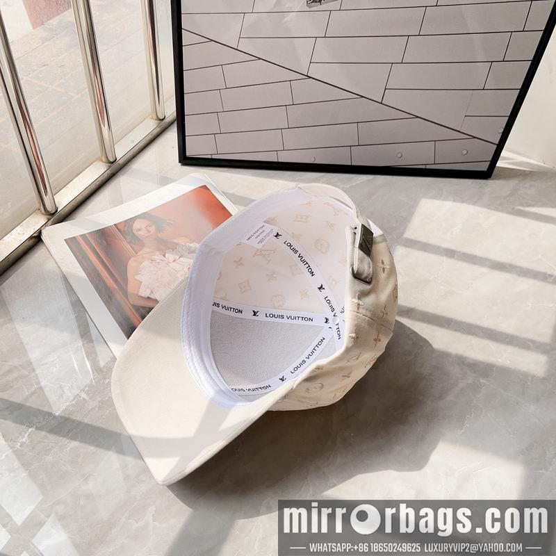 LV Hat 050703
