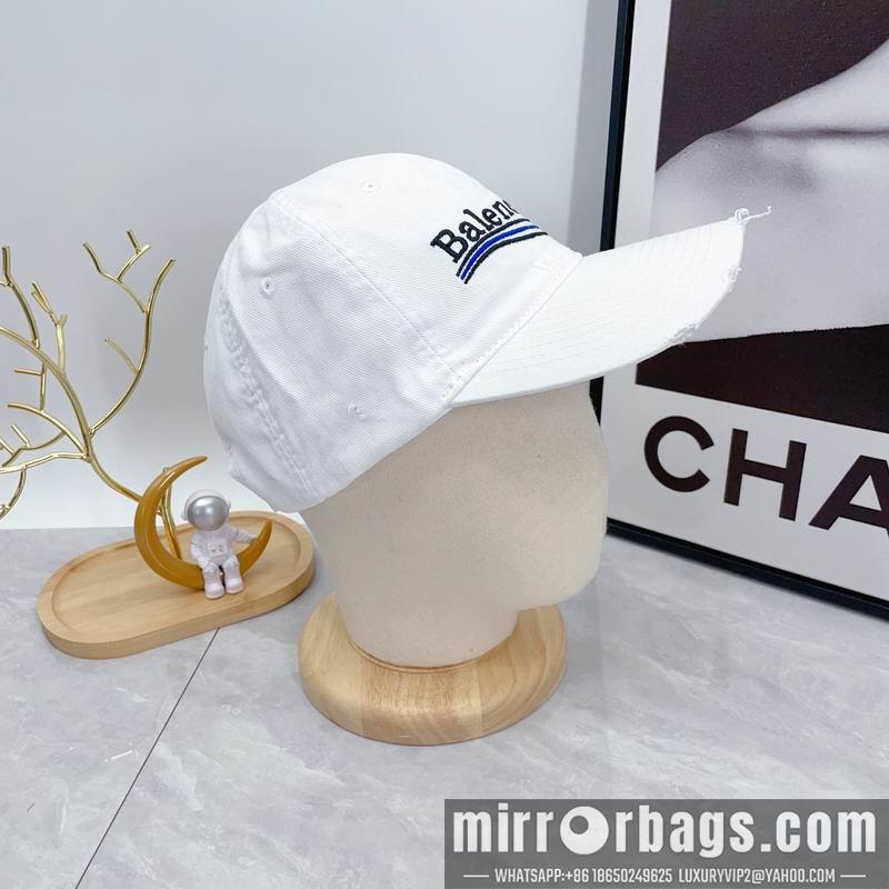 Balenciaga Hat dx50