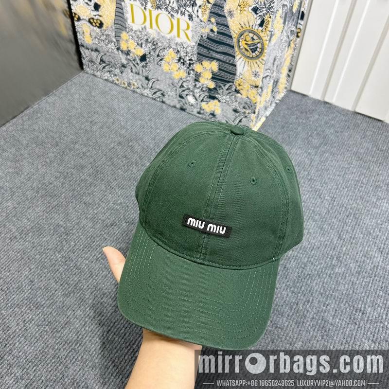 Miumiu Hat dx70