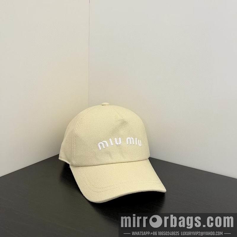 Miumiu Hat 091401