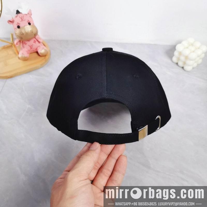 Miumiu Hat dx02