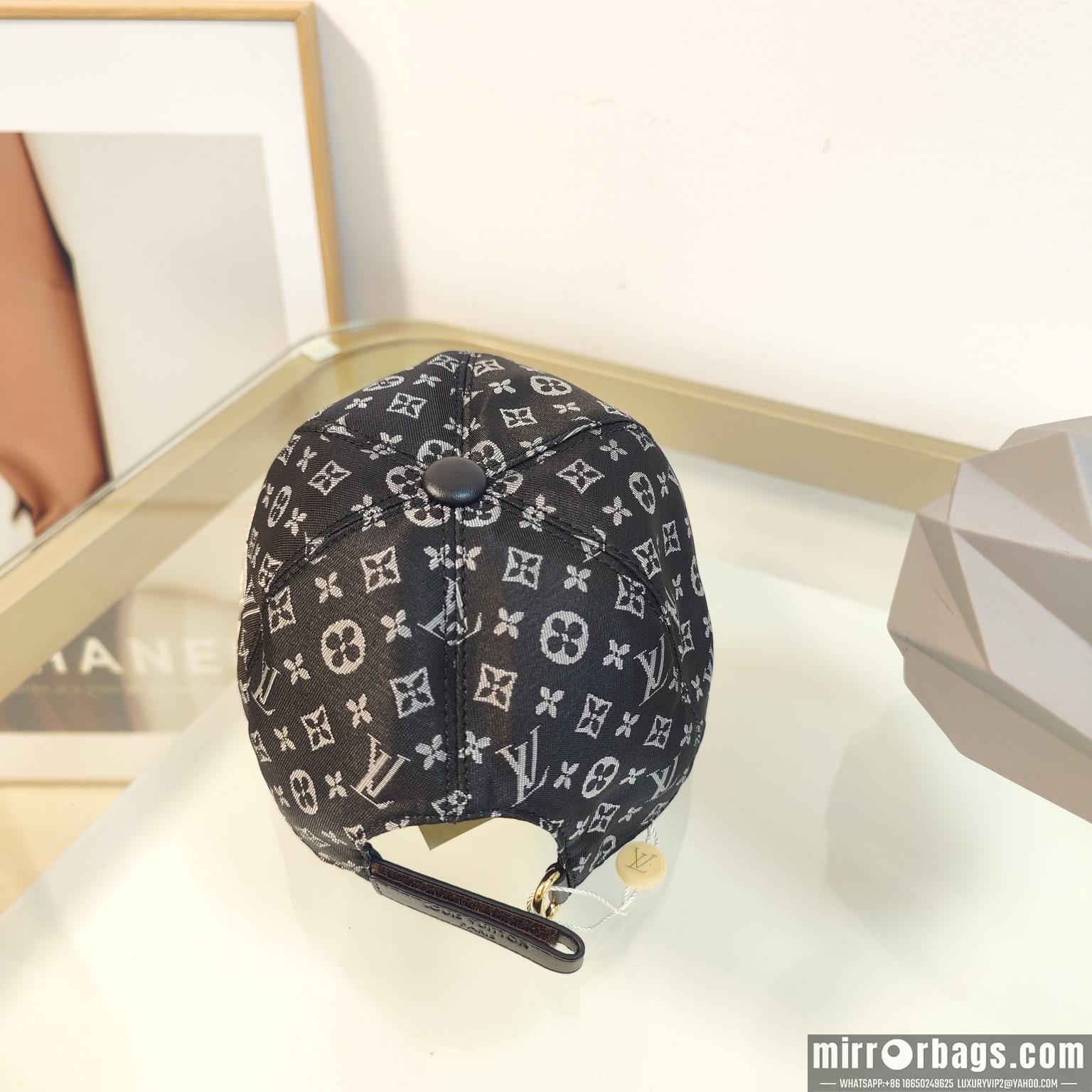LV Hat dx120