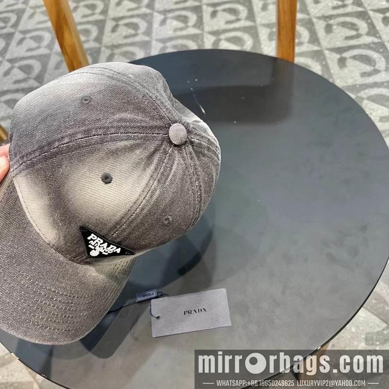 Prada Hat 041401