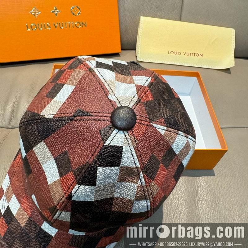 LV Hat dx125