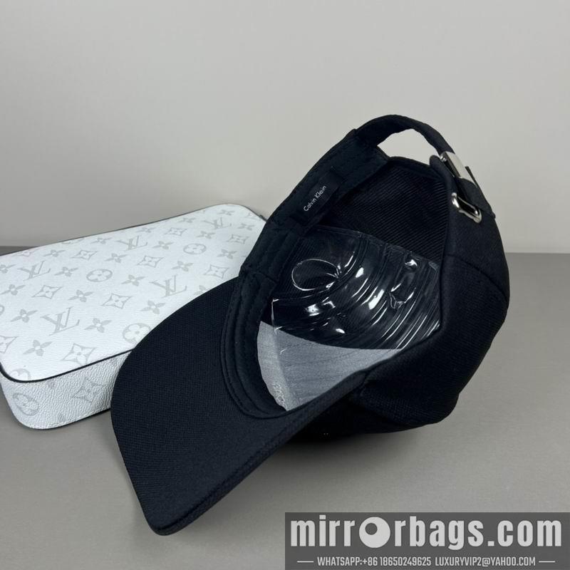 CK Hat dx31