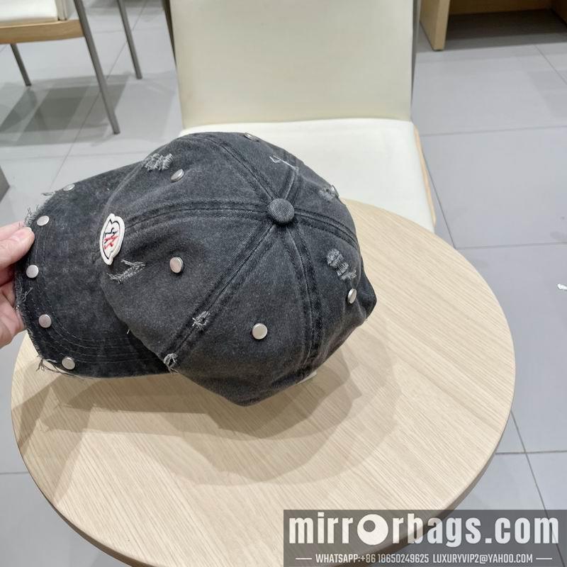Moncler Hat 021002