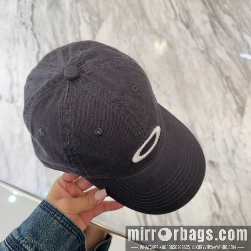Balenciaga Hat dx51