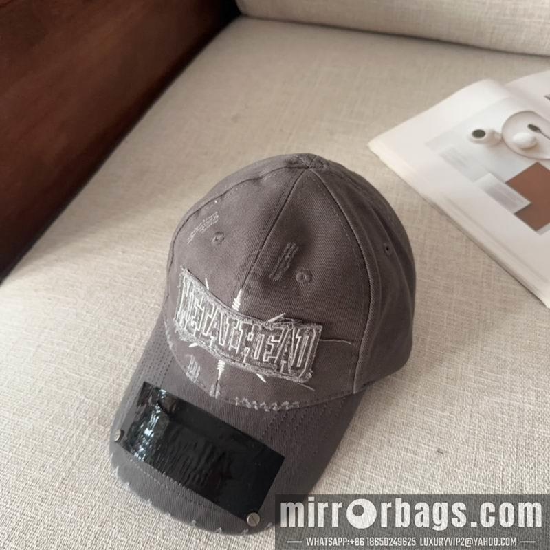 Balenciaga Hat dx22