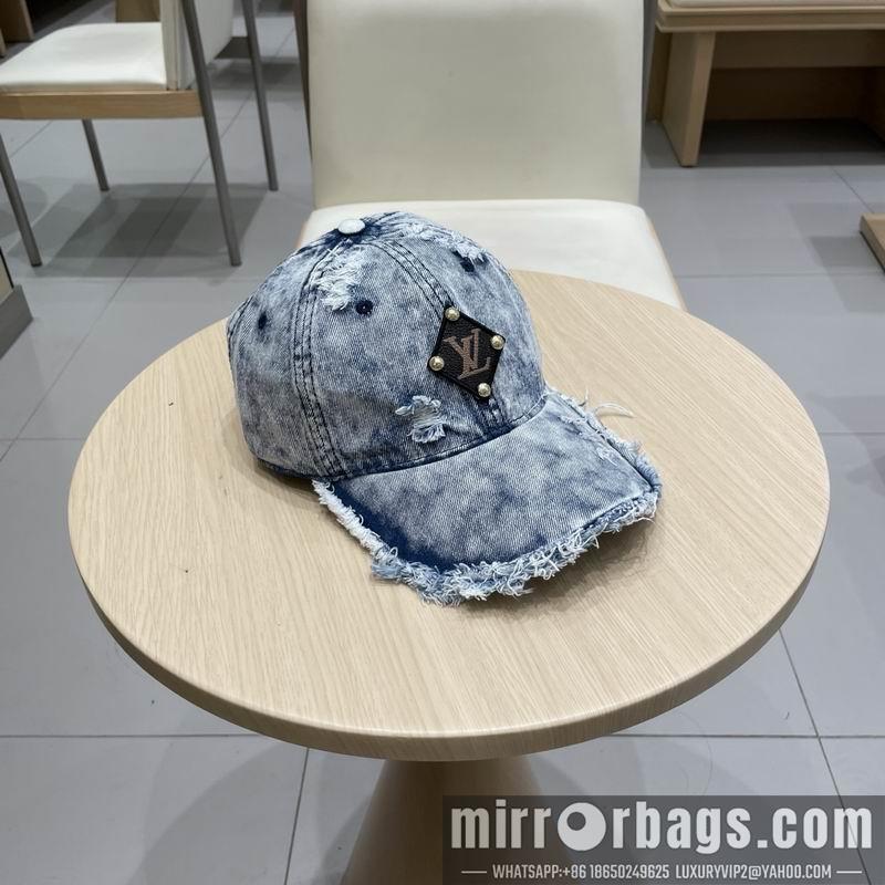 LV Hat 030953