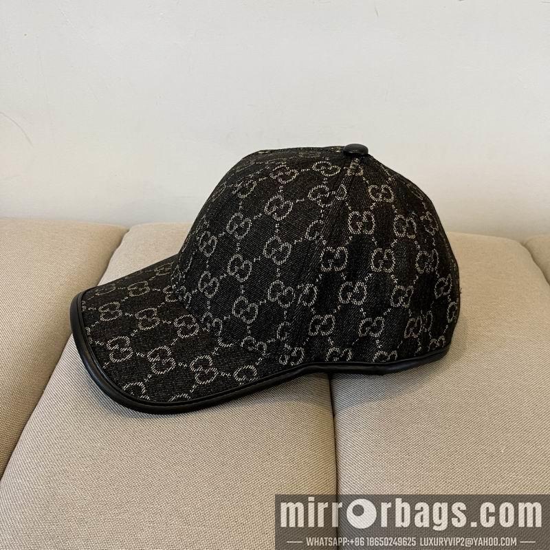 Gucci Hat dx40