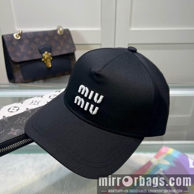 Miumiu Hat dx49
