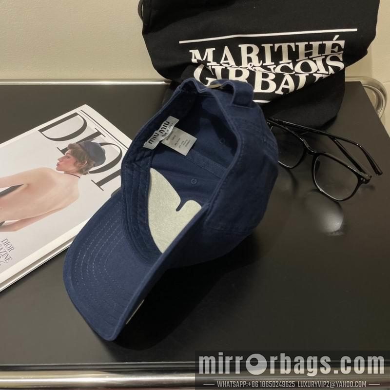 MiuMiu Hat 042701