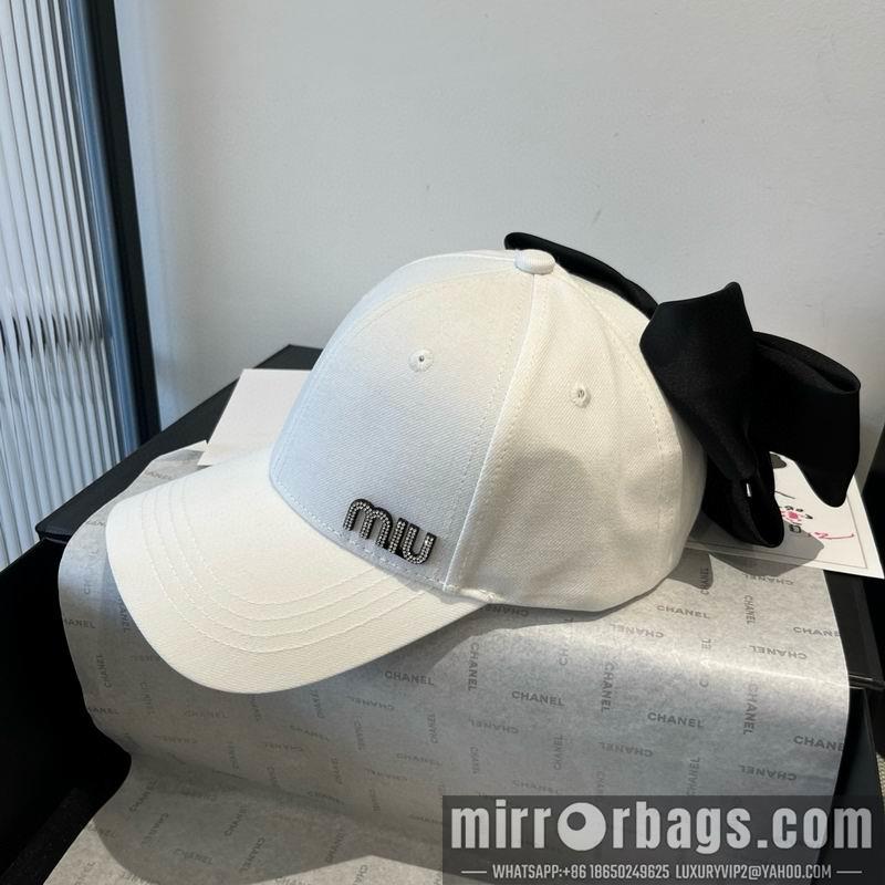 Miumiu Hat dx06