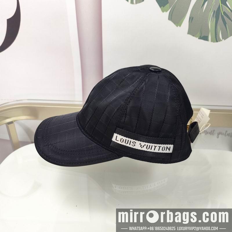 LV Hat dx132