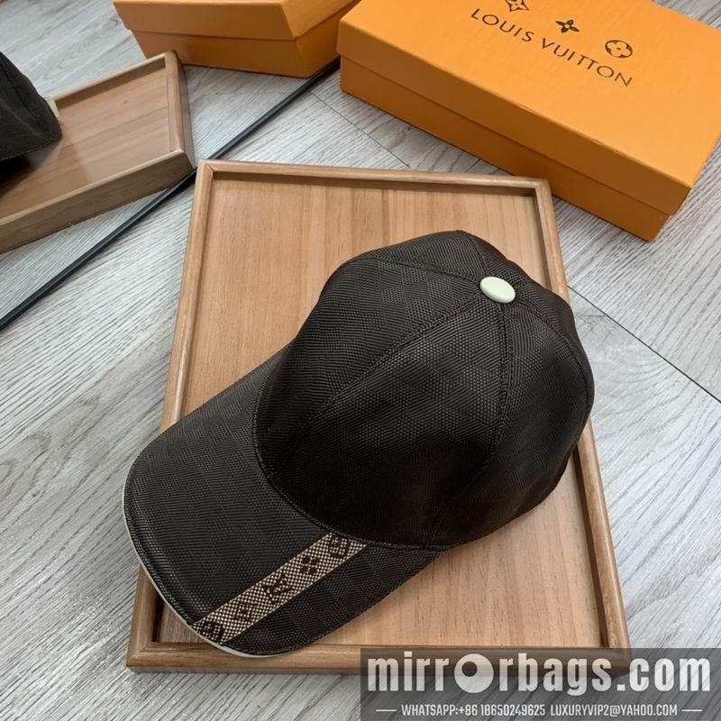 LV Hat dx150