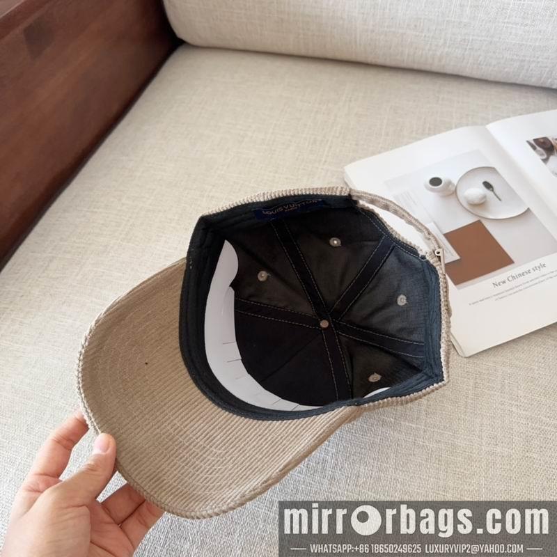 LV Hat 122802