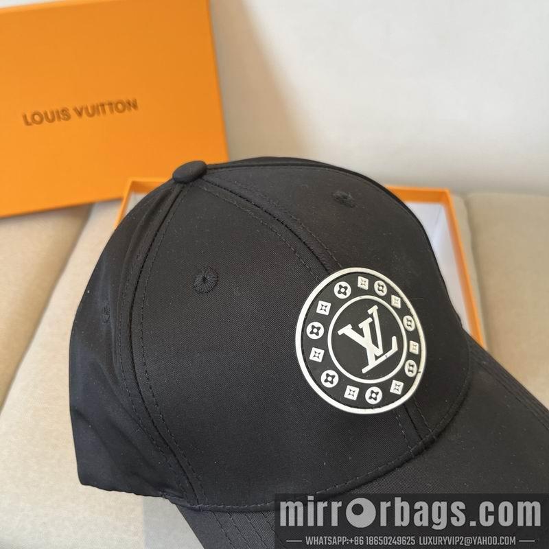 LV Hat dx66