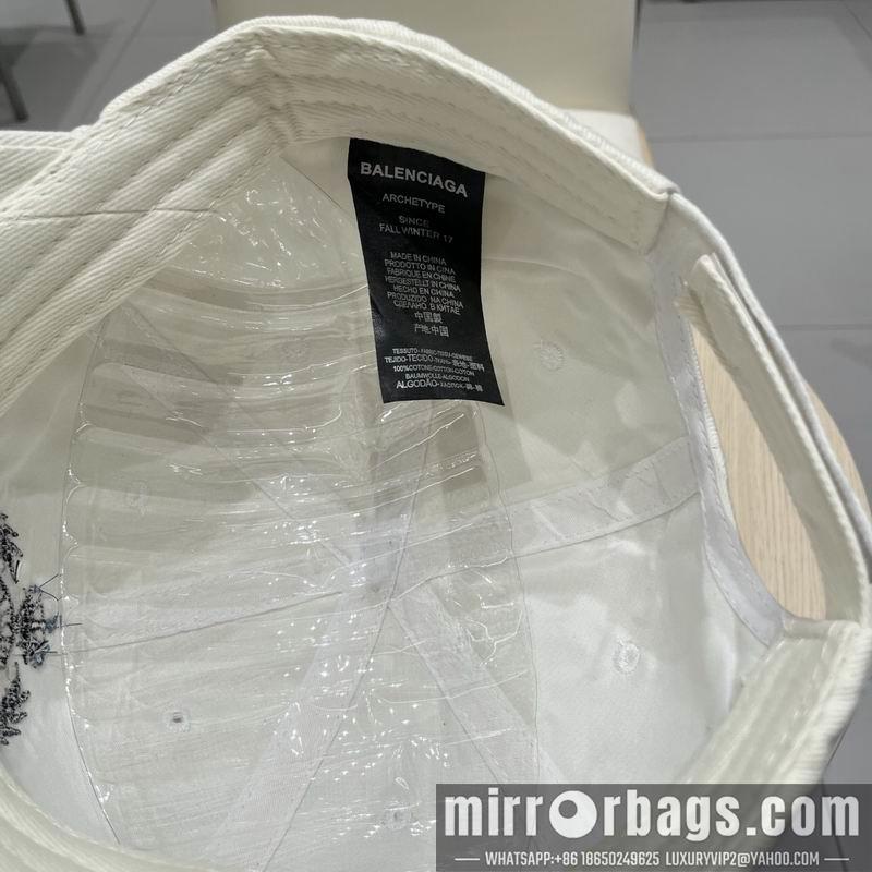Balenciaga Hat 032001