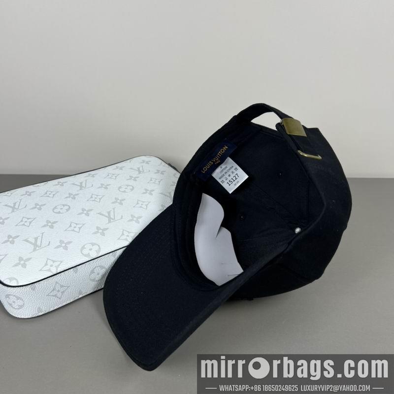 LV Hat dx60
