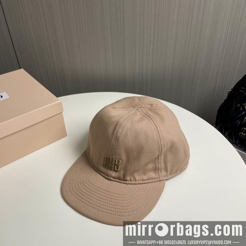 Miumiu Hat dx65