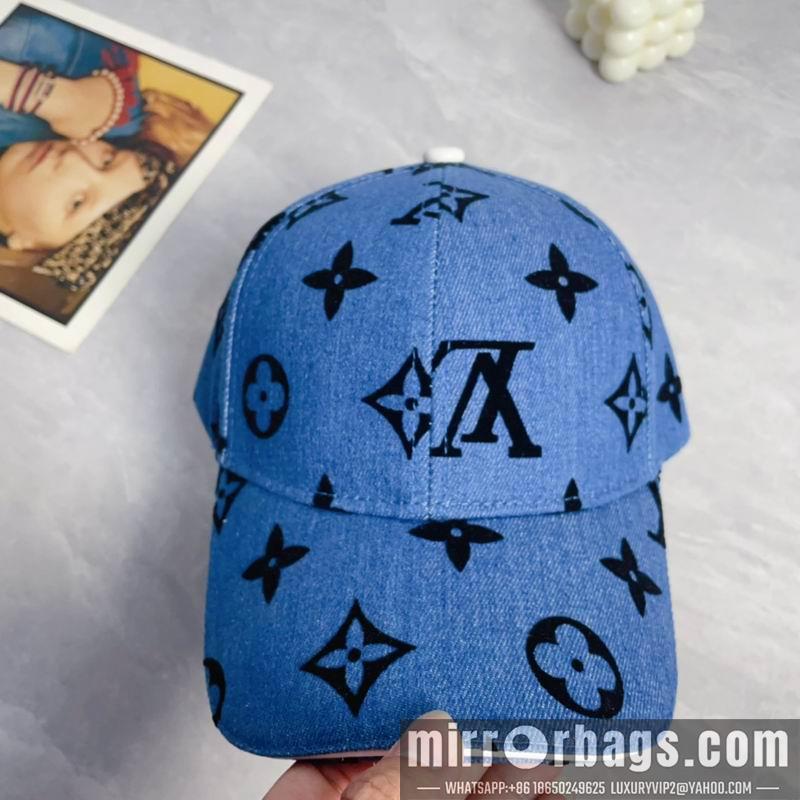 LV Hat dx32