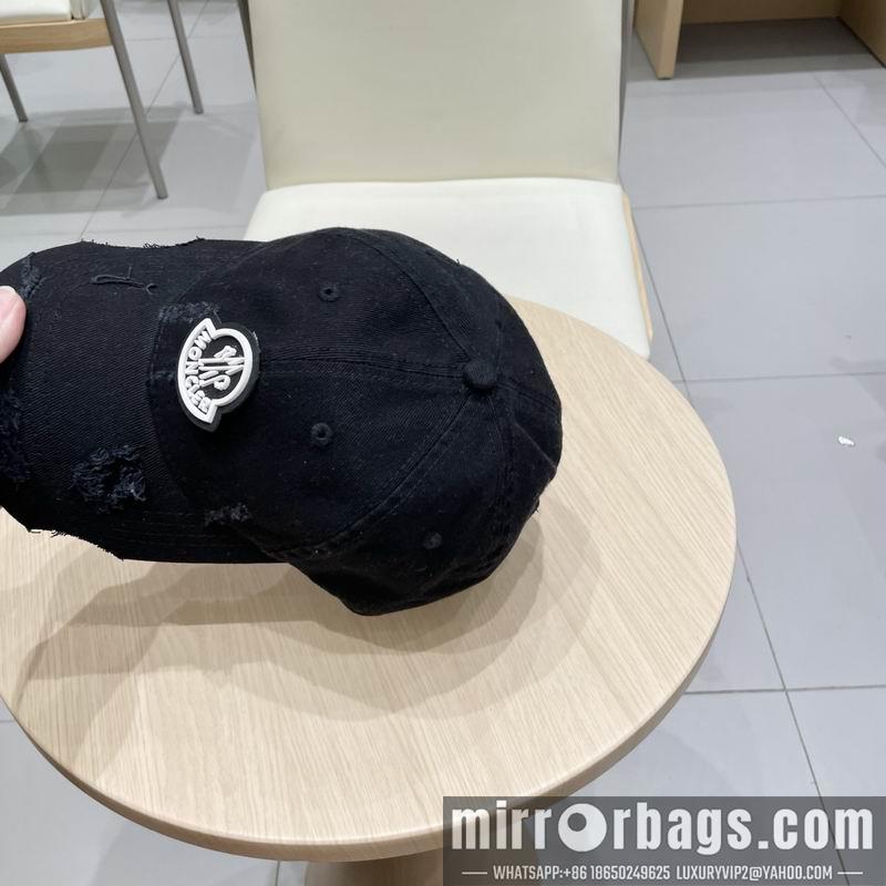 Moncler Hat 021004