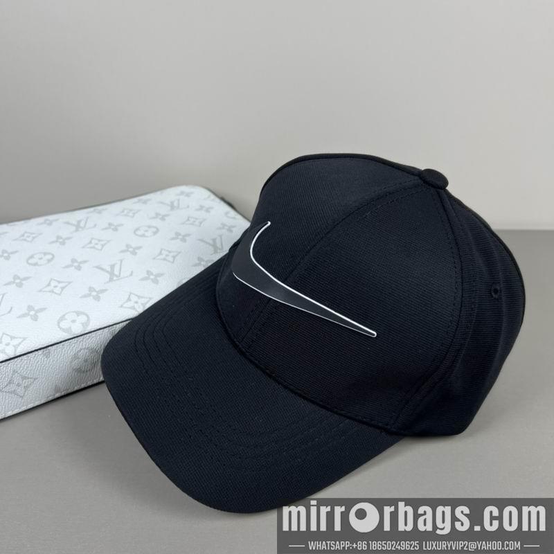 Nike Hat dx13