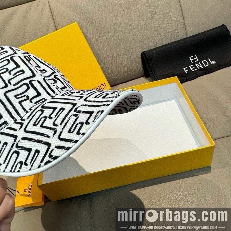 Fendi Hat dx82