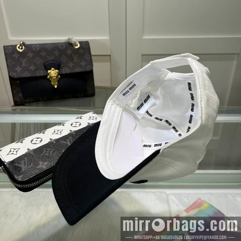 Miumiu Hat 071302