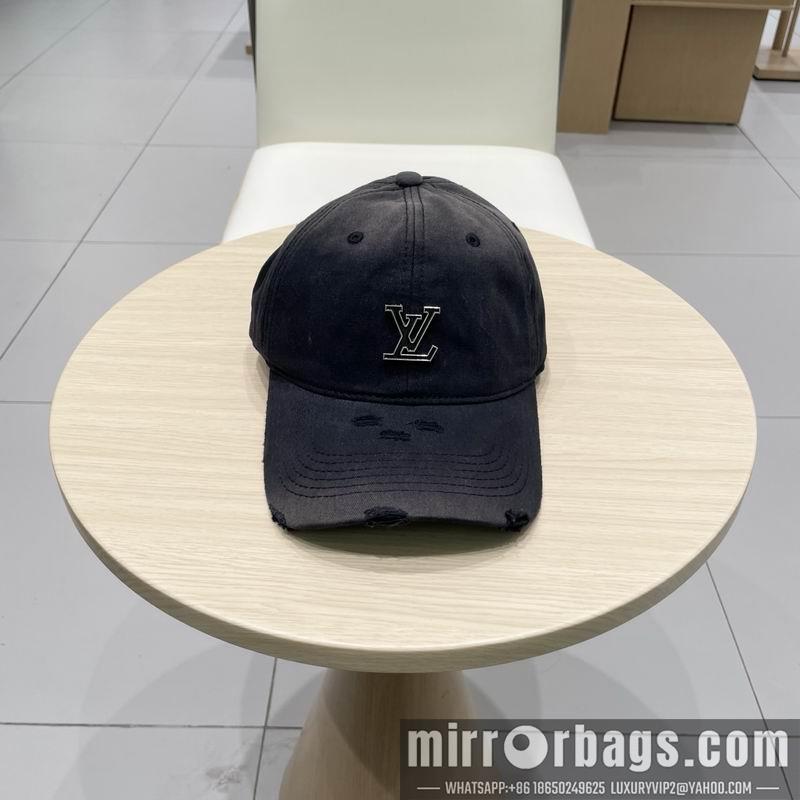 LV Hat 041405