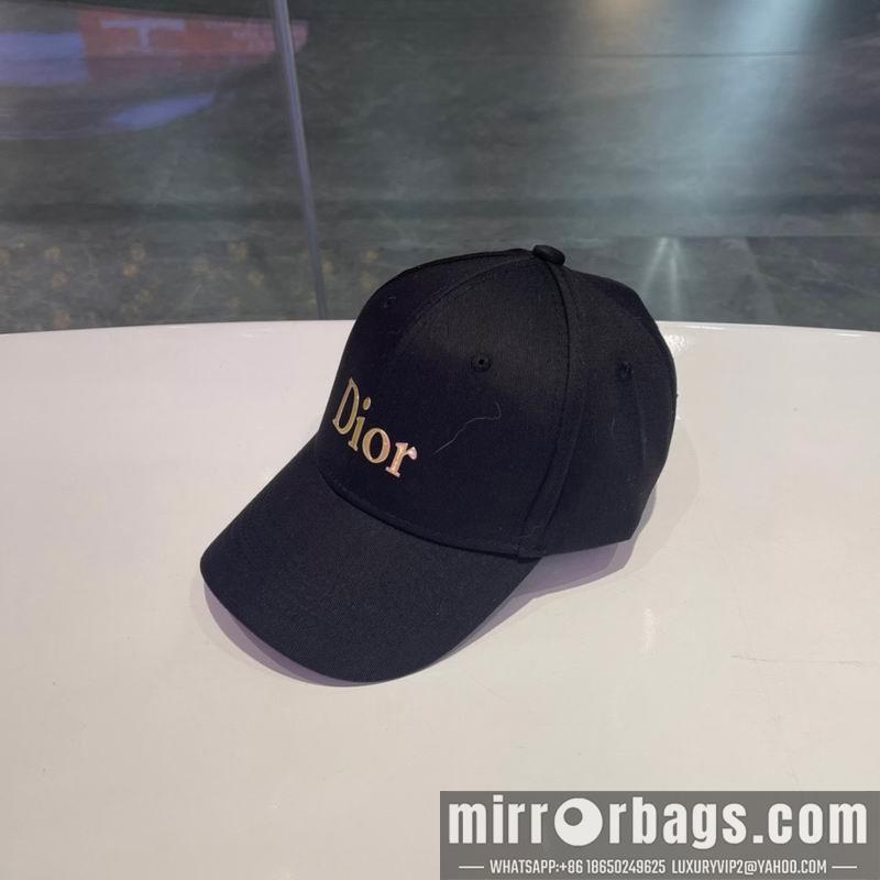 Dior Hat 082602